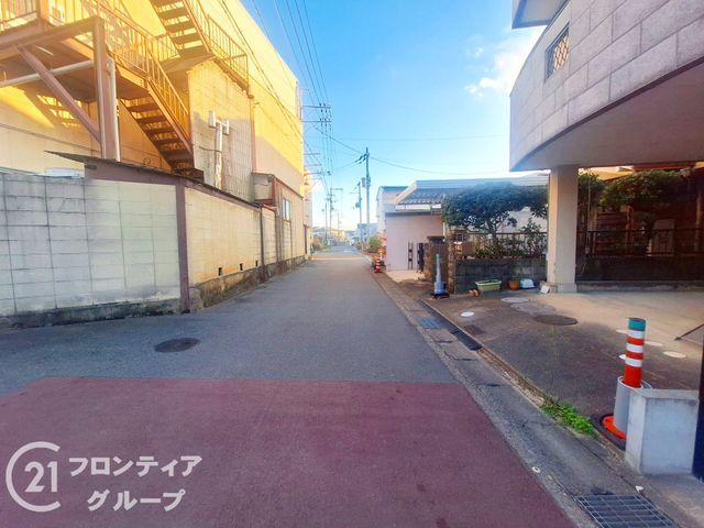 Renovated 3LDK House for Sale in Uji, Kyoto with 2025 Updates - Thumbnail 2
