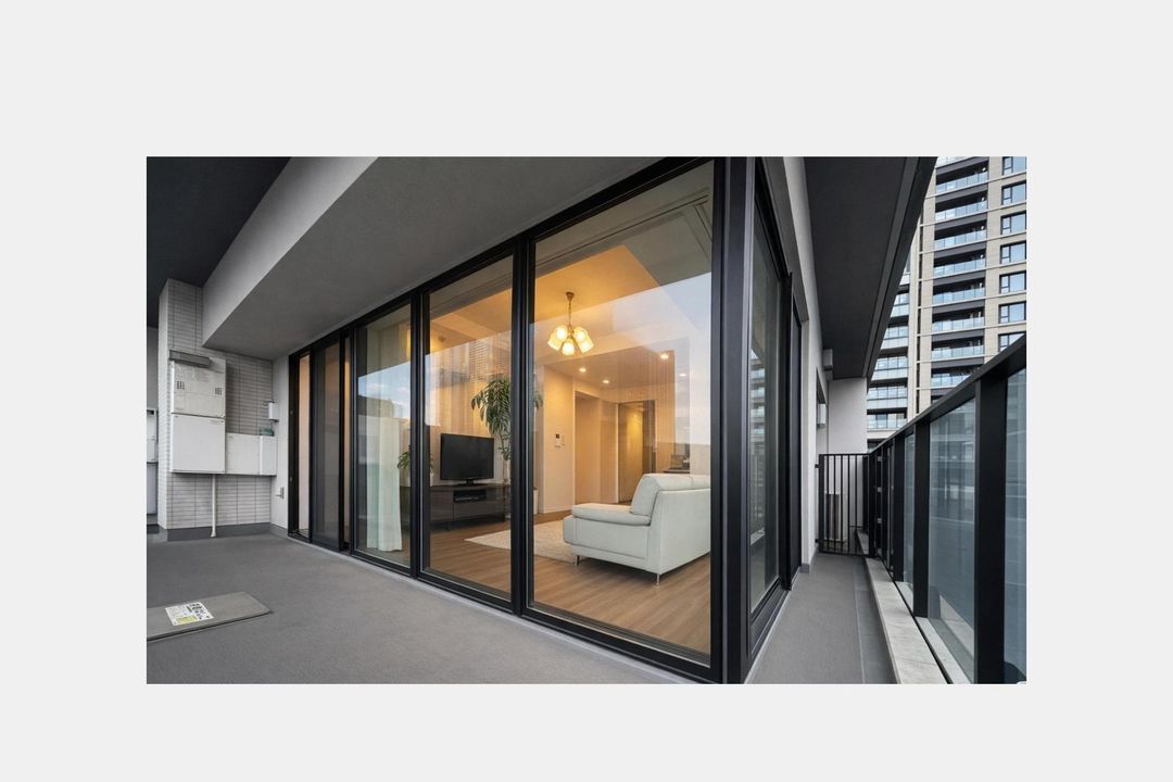 3BR Apartment with Tokyo Tower View in Minato, Tokyo - Thumbnail 3