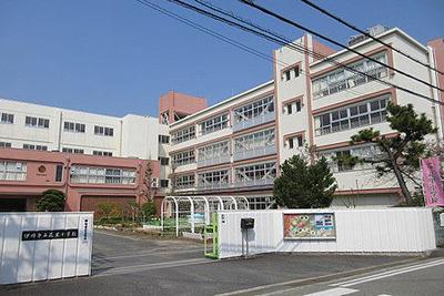 Spacious 3-Story House Near AEON Mall Itami Koya — Image 3, Itami, Hyogo