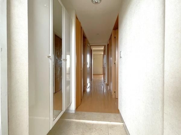 3LDK Apartment in Sakura with Balcony and Parking - Thumbnail 2