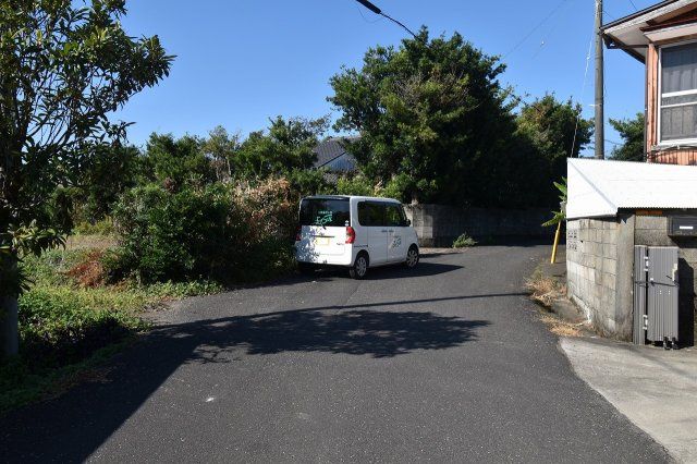Land for Sale in Minami-Osumi, Kagoshima - 1,417 sqm - Thumbnail 2
