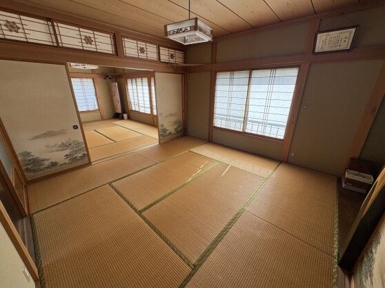 Spacious 4K Wooden House in Tokamachi, Niigata - 160.64 sqm - Thumbnail 4