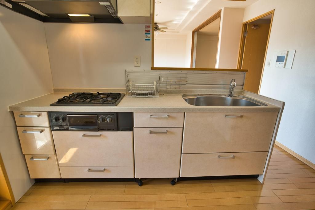 3LDK Apartment in Fukuyama with Balcony and Parking - Thumbnail 2