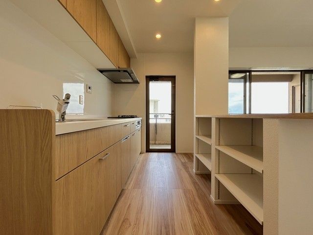 Renovated 3LDK Apartment near Onoyama Park Station - Thumbnail 2