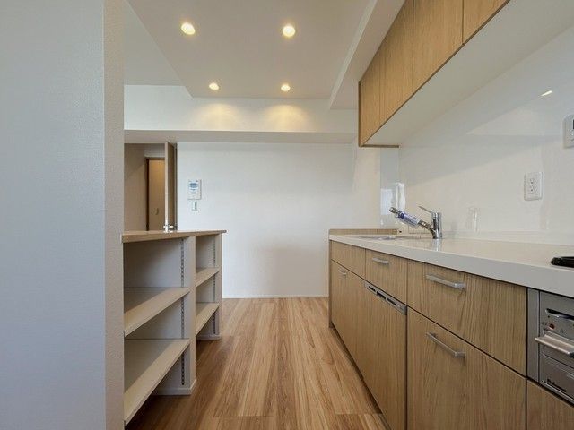 Renovated 3LDK Apartment near Onoyama Park Station - Thumbnail 3