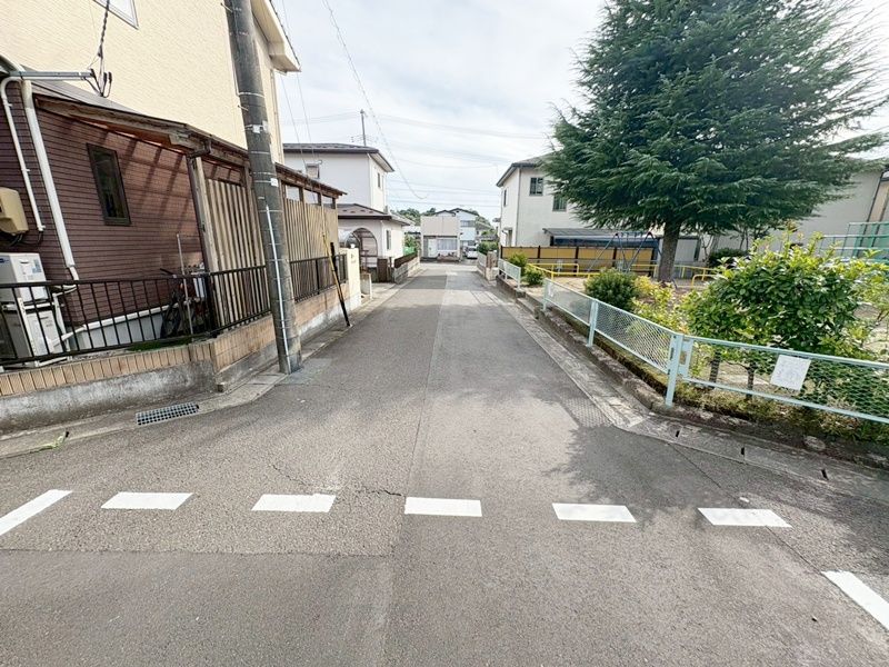 4LDK Renovated House in Sendai Koyodai with Park View - Thumbnail 4