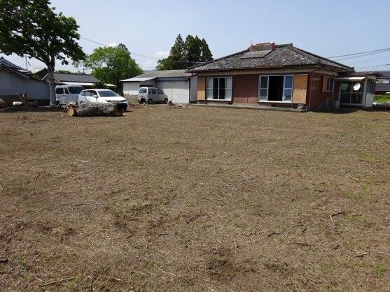 Tennis Court Garden Home in Takamachi, Miyazaki for Sale - Thumbnail 3