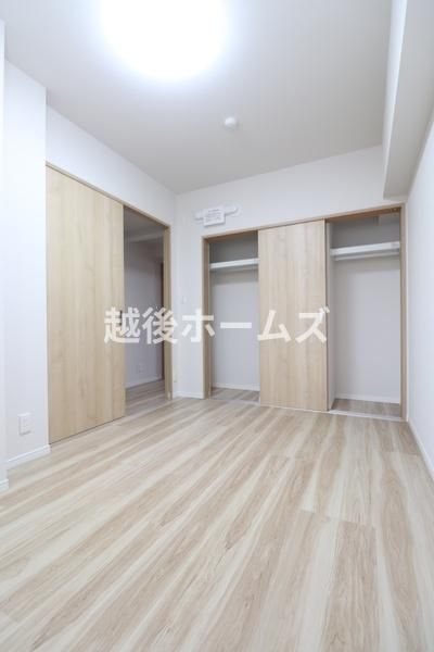 Pet-Friendly 2SLDK Apartment for Sale Near Nagaoka Station - Thumbnail 2