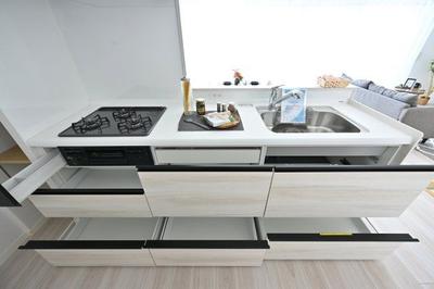 3LDK Apartment Near Kiryu Station | Renovated 2024 — Image 3, Kiryu, Gunma