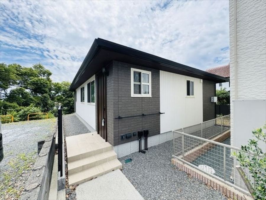 Modern Single-Story Home in Kumamoto Kita Ward - Thumbnail 2