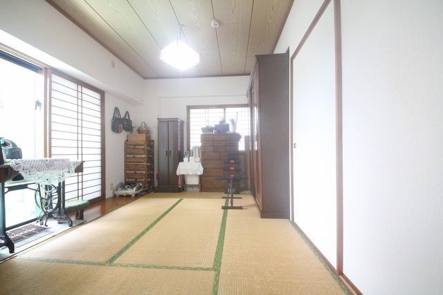 Cour Village Naha 3LDK Apartment for Sale in Naha, Okinawa - Thumbnail 4