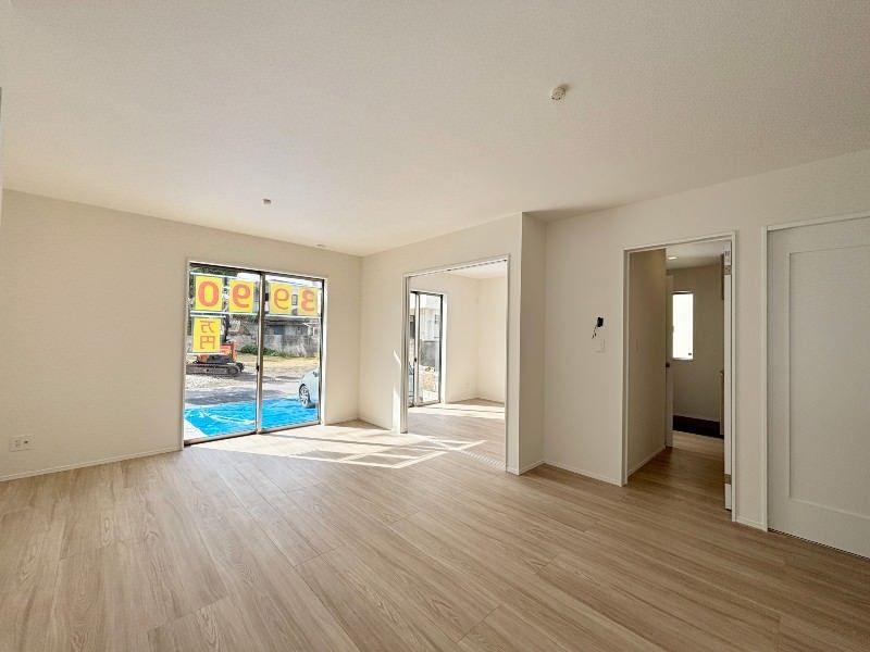 New 4LDK Detached House for Sale in Okinawa City, Okinawa - Thumbnail 4