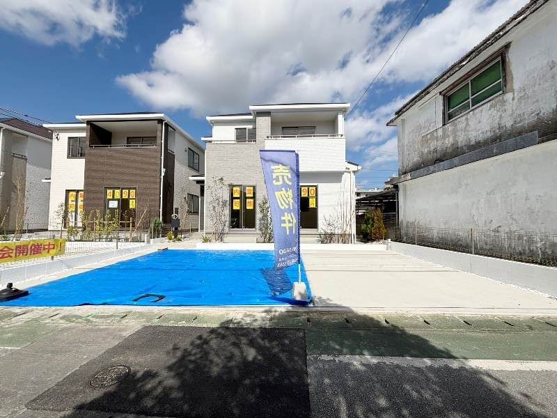 New 4LDK Detached House for Sale in Okinawa City, Okinawa - Thumbnail 2