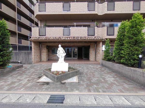 El Cielo Nisshin Tenku no Kan 3LDK Condo | Renovated 2024 - Thumbnail 2