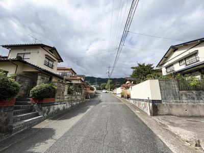 [Homes] Bus: Take the Hiroshima Electric Railway bus to "Kusunokidai-chu" and walk for 3 minutes (Asakita-ku, Hiroshima City) Used detached house (Property number: 3212070-0000052) — Image 1, Asakita, Hiroshima