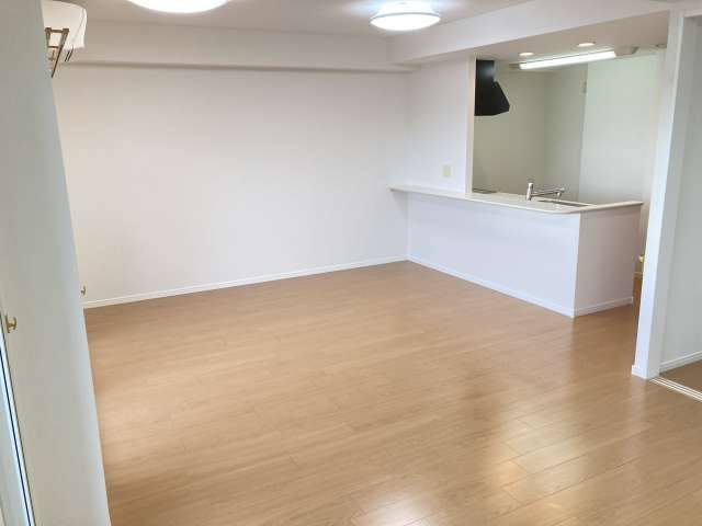 Renovated 2LDK Apartment for Sale in Prest Tenjincho, Morioka - Thumbnail 4