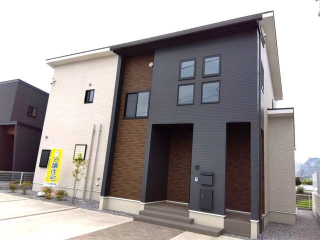 Modern 5LDK House in Ikeda Town, Gifu - Thumbnail 2