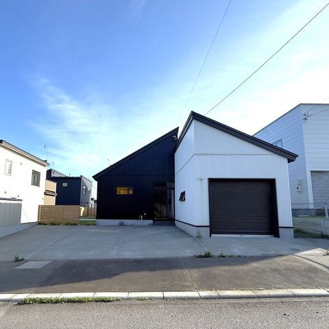 3LDK Single-Story Home in Muroran's Hatchodai | 124.21㎡ - Thumbnail 2