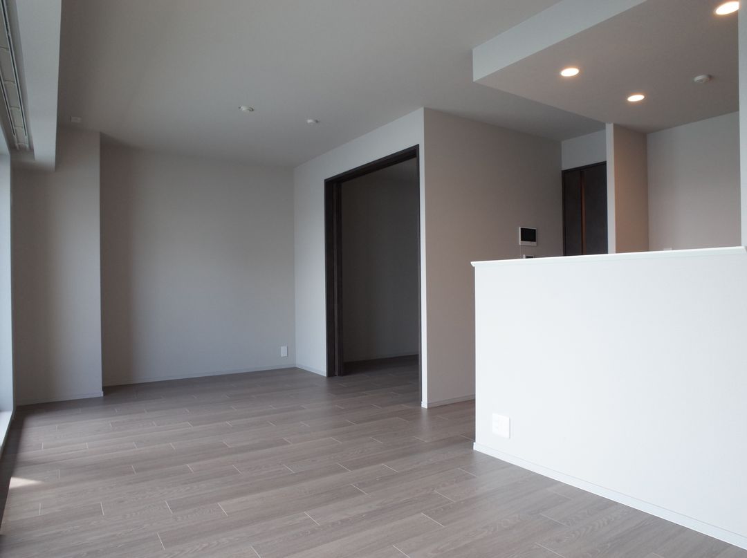 Servas Jingu Residence New Build Apartment in Miyazaki City - Thumbnail 3