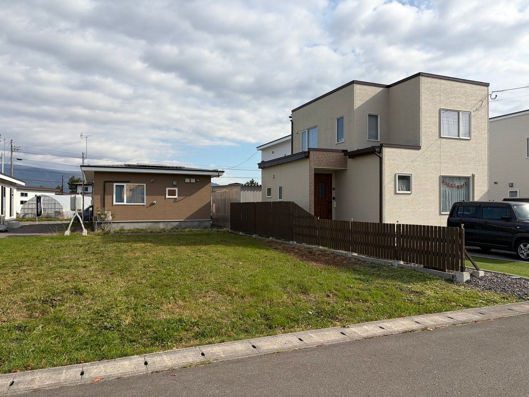 Land for Sale in Hokuto City, Hokkaido - 235 sqm Plot - Thumbnail 4