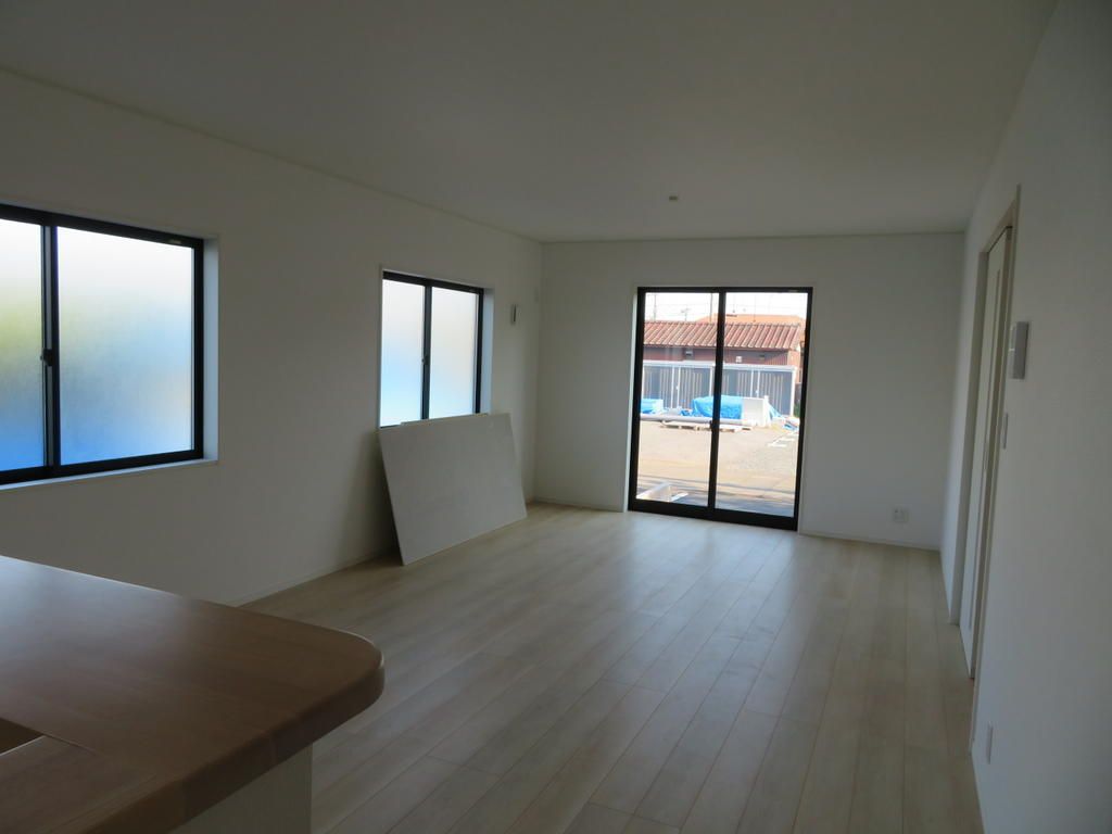 New 4LDK House for Sale in Tochigi City, Near Tochigi Station - Thumbnail 4