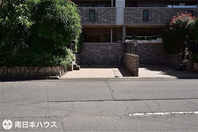 3LDK Apartment with Garden in Kagoshima City - Thumbnail 4
