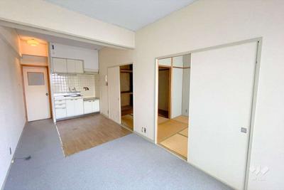 Itami Green Heights 2LDK Apartment for Sale Near JR Station — Image 4, Itami, Hyogo