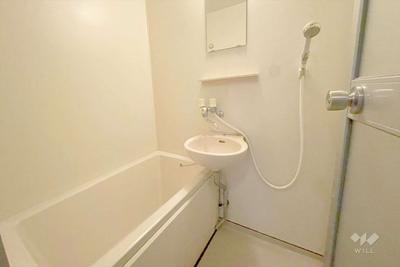 Itami Green Heights 2LDK Apartment for Sale Near JR Station — Image 2, Itami, Hyogo