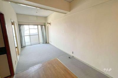 Itami Green Heights 2LDK Apartment for Sale Near JR Station — Image 3, Itami, Hyogo