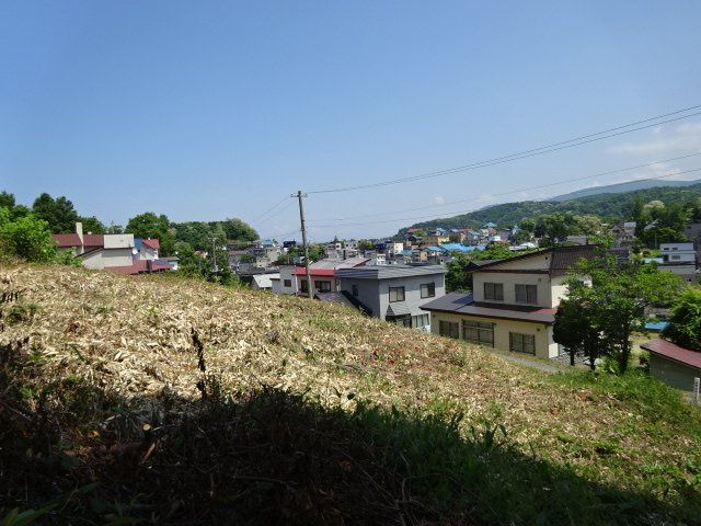 470 sqm Land for Sale in Otaru, Hokkaido - Steep Slope Hazard Area - Thumbnail 2