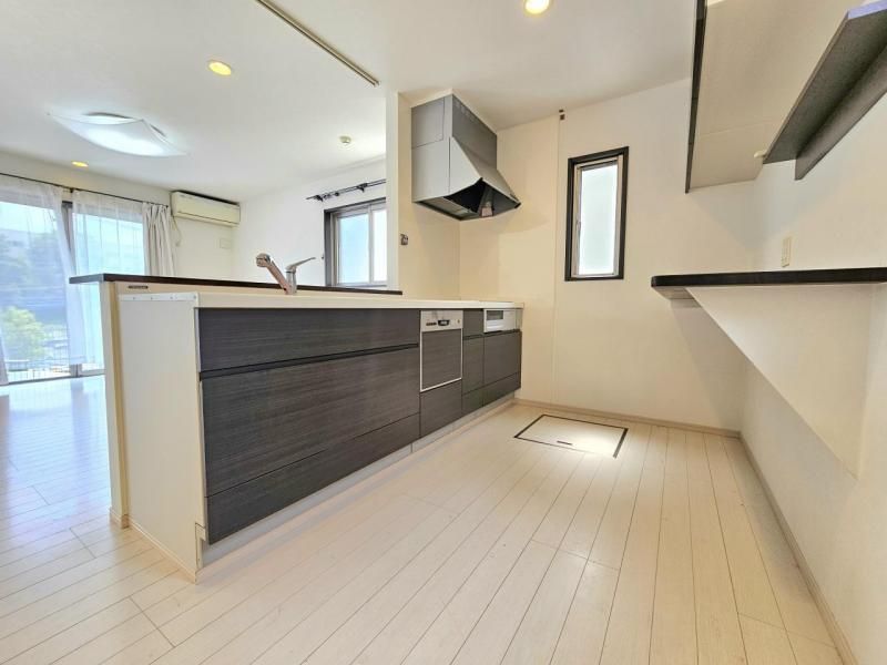 4LDK House for Sale in Shokojicho, Machida, Tokyo - Thumbnail 4