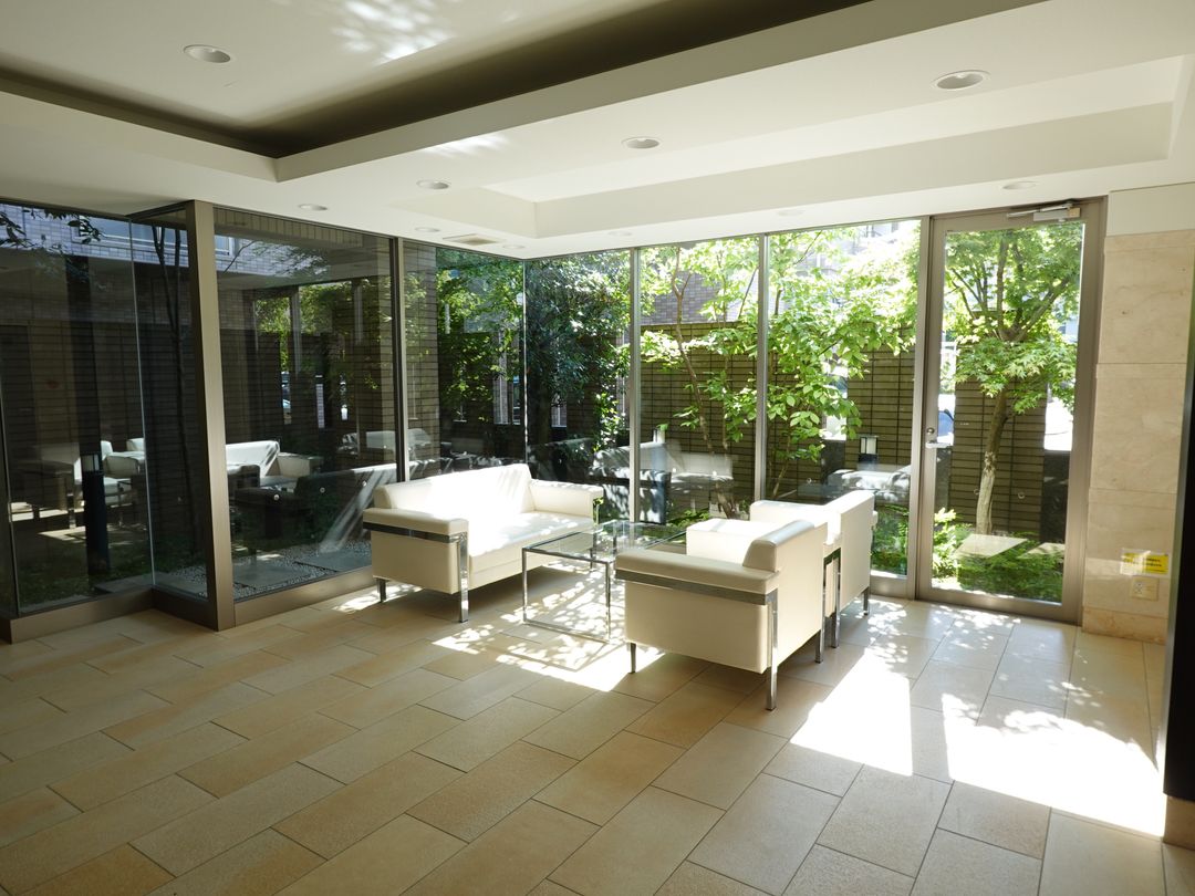 3LDK Renovated Apartment near Nagaoka Station - Thumbnail 2