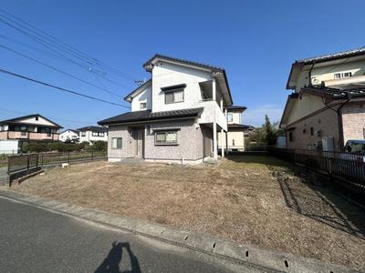 Spacious 5DK House in Matsubashi-cho, Uki City - Corner Plot — Image 1, Uki, Kumamoto