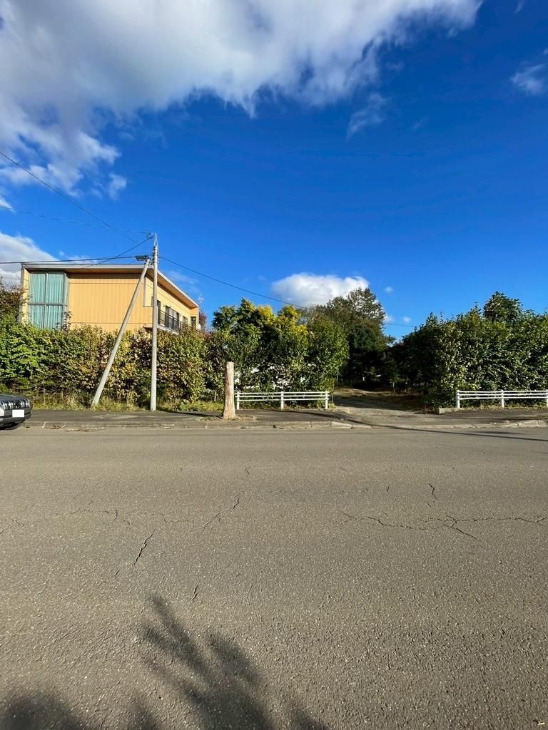 Land for Sale in Naganuma, Hokkaido - 1,957 sqm Parcel - Thumbnail 2