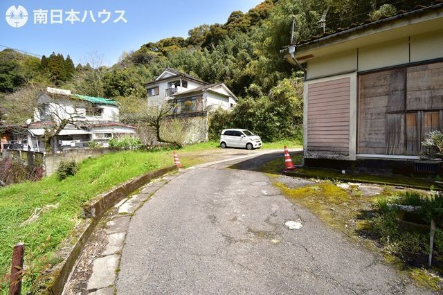 Land for Sale in Tagami-cho, Kagoshima City - 901.97 sqm Plot - Thumbnail 4