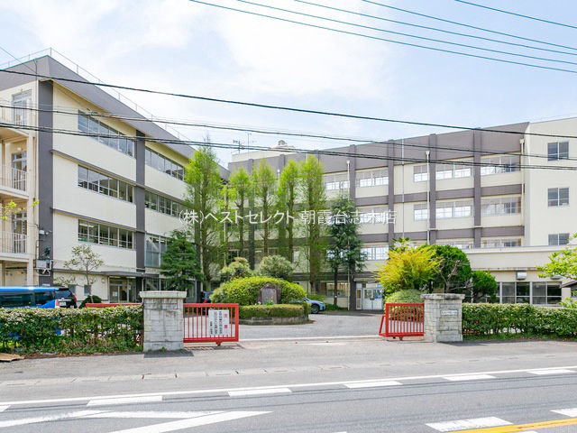 5LDK House in Shiki City with Balcony and Workshop Space - Thumbnail 4