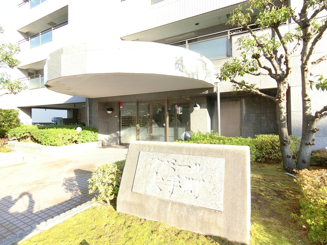 Famiru Ootemachi 10F Studio Apartment for Sale in Fukui City - Thumbnail 2