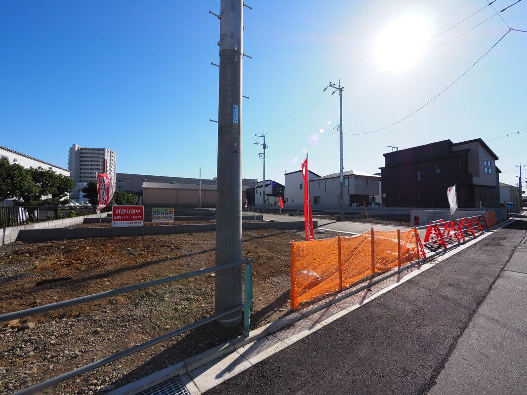 17-Lot Subdivision in Niiza, Saitama—Custom Homes - Thumbnail 2