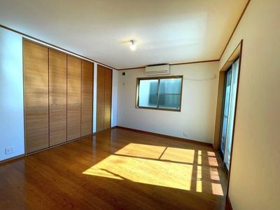 4LDK Family Home Near Ishikiri-Hachimangu Station — Image 3, Yawata, Kyoto