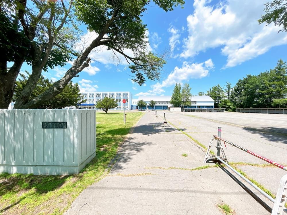 5SLDK Renovated House for Sale in Obihiro, Hokkaido - Thumbnail 3
