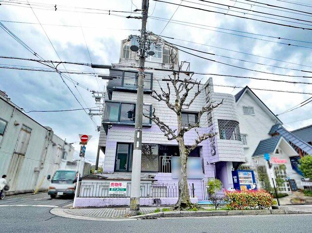 Land for Sale in Sakyo Ward, Kyoto with Old House - Thumbnail 2