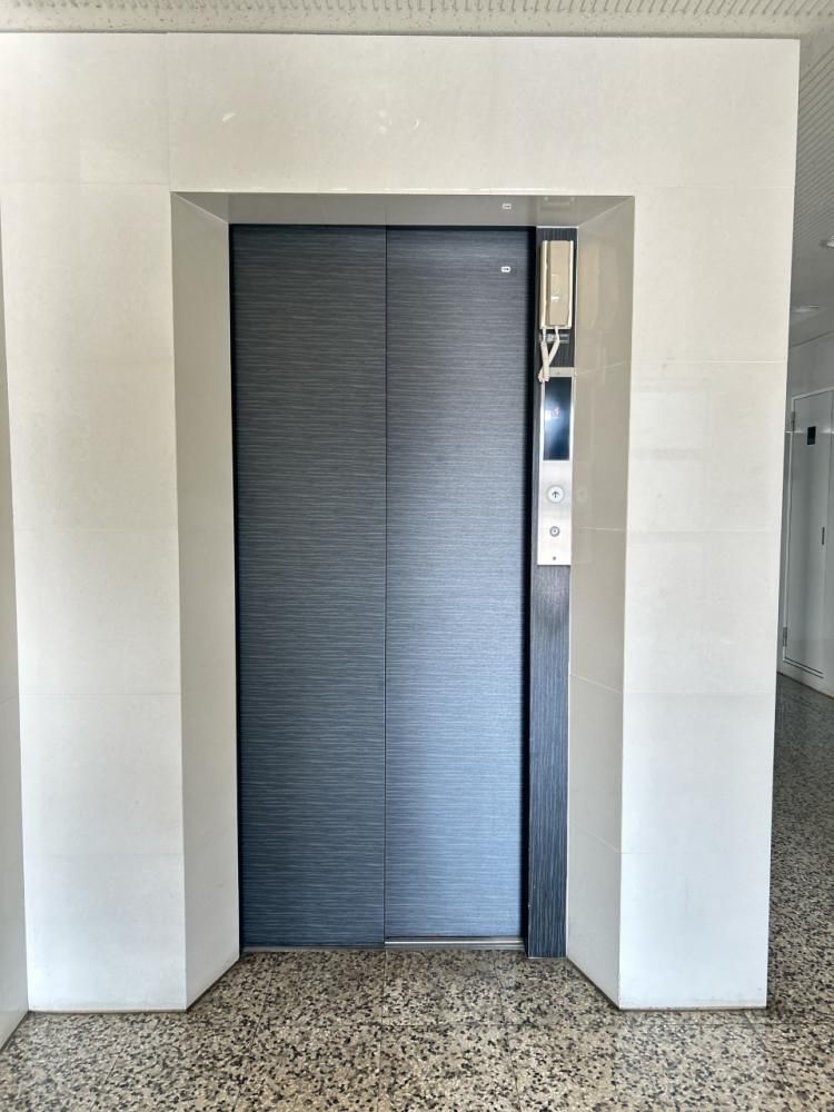 Spacious 2LDK Apartment for Sale near Fukui-guchi Station, Fukui - Thumbnail 4