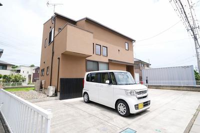 5LDK House in Sakado with Loft and Sunroom — Image 1, Sakado, Saitama