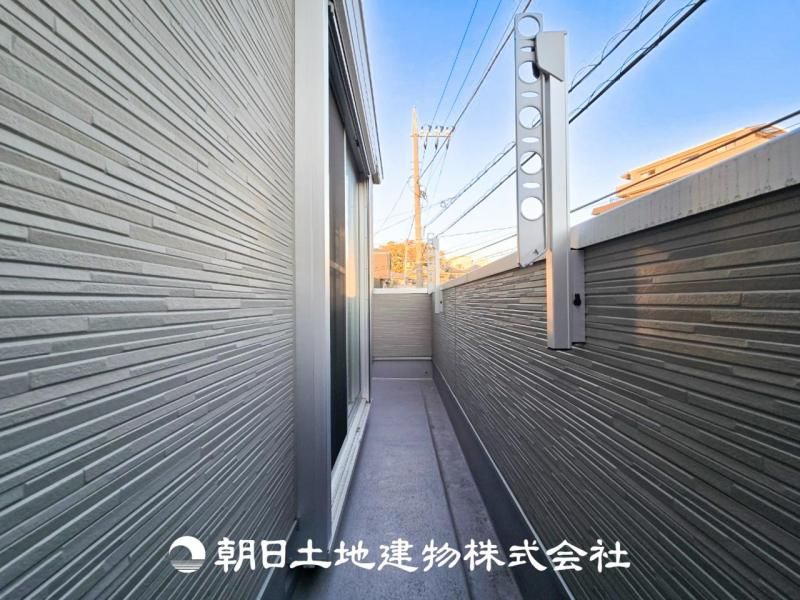 Spacious 2SLDK House in Yokohama's Midori Ward - Thumbnail 2