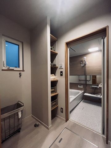 Modern 3LDK House Near Hotei Station, Kōnan City - Thumbnail 3