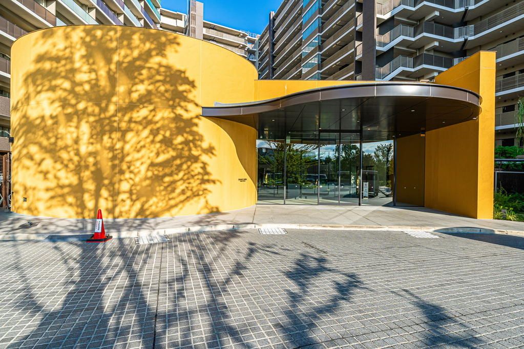 Premist Akashiwa Moripark Residence 9F 3LDK Apartment - Thumbnail 2