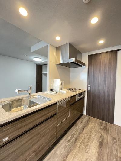 Lions Yokkaichi Saint Marks 1LDK Apartment for Sale — Kitchen, Yokkaichi, Mie