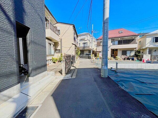Land for Sale in Sendagi, Bunkyo, Tokyo - 52.00m2 Plot - Thumbnail 4
