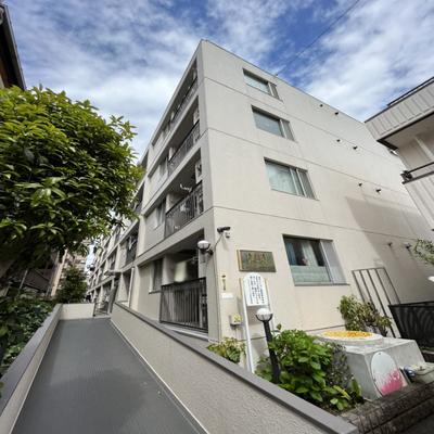 Lions Mansion Kawaguchi Honmachi | Used apartment in Kawaguchi City, 8 minutes walk from Kawaguchi Station on the JR Keihin Tohoku and Negishi lines (Property number: 3709137-0000003) — Image 1, Kawaguchi city, Saitama