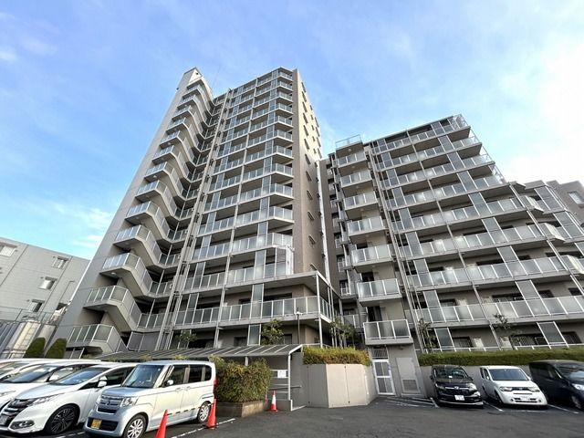 Refurbished 2LDK Apartment in Lions Mansion Urawa Keyaki Street - Image 1